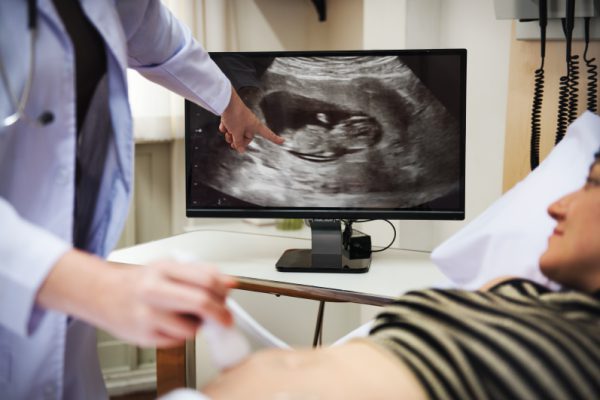 ฝากครรภ์ระยอง ฝากครรภ์สำคัญกว่าที่คิด โดย โรงพยาบาลกรุงเทพระยอง