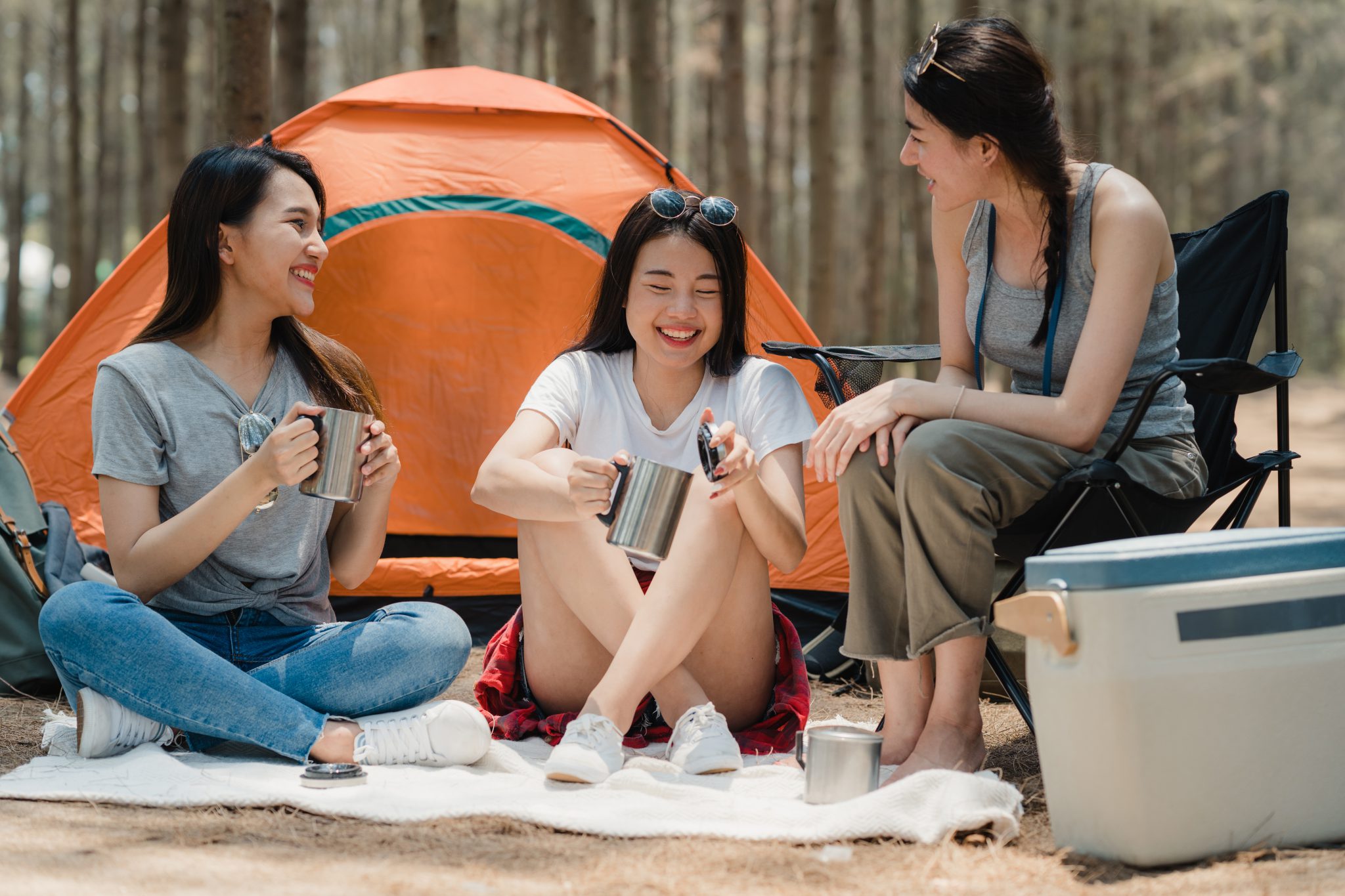 Introvert Together Extrovert Introvert และ Ambivert ลักษณะนิสัยและวิธีการรับมือ