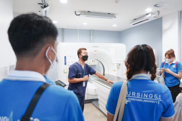 เข้าต้อนรับคณะศึกษาดูงานจากคณะพยาบาลศาสตร์ มหาวิทยาลัยขอนแก่น โดย โรงพยาบาลกรุงเทพระยอง